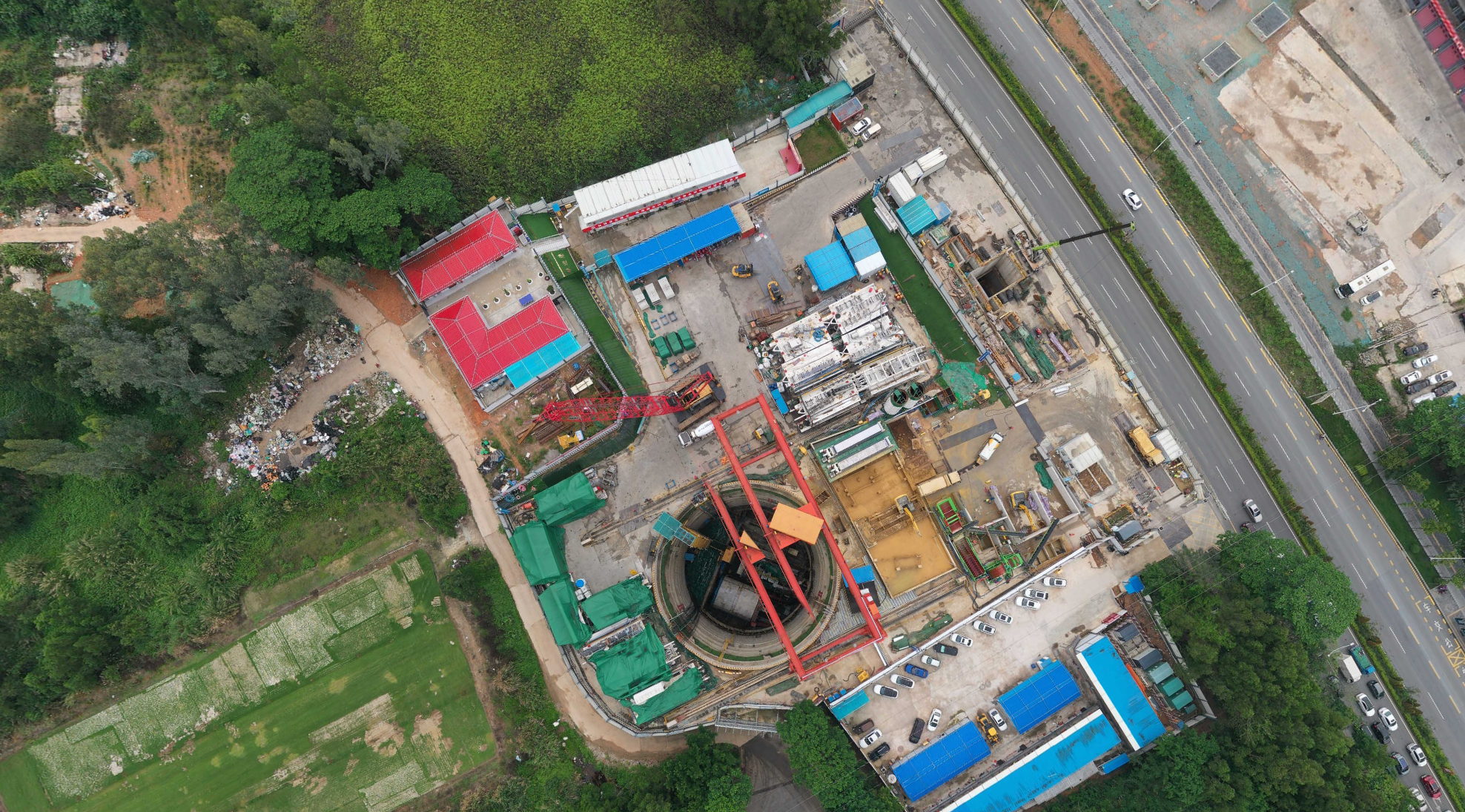 深大城际项目顺利完成深大城际铁路下穿杭深高铁运营隧道施工